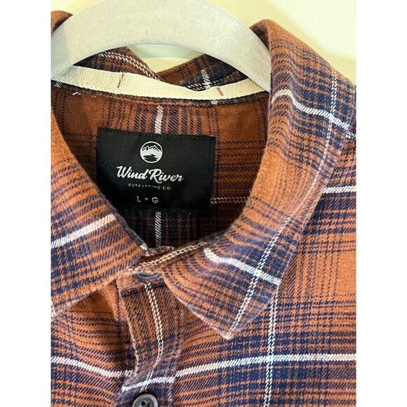 Wind River Outfitters Co. Mens L Flannel Orange Plaid Button Up Shirt  - Large - Picture 3 of 4